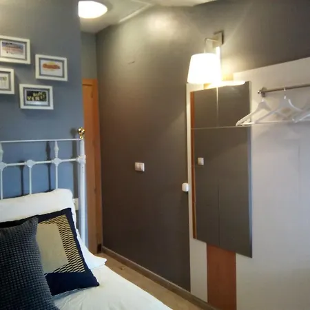 Hostal Catalina De Austria