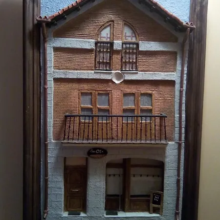 Catalina De Austria 2*